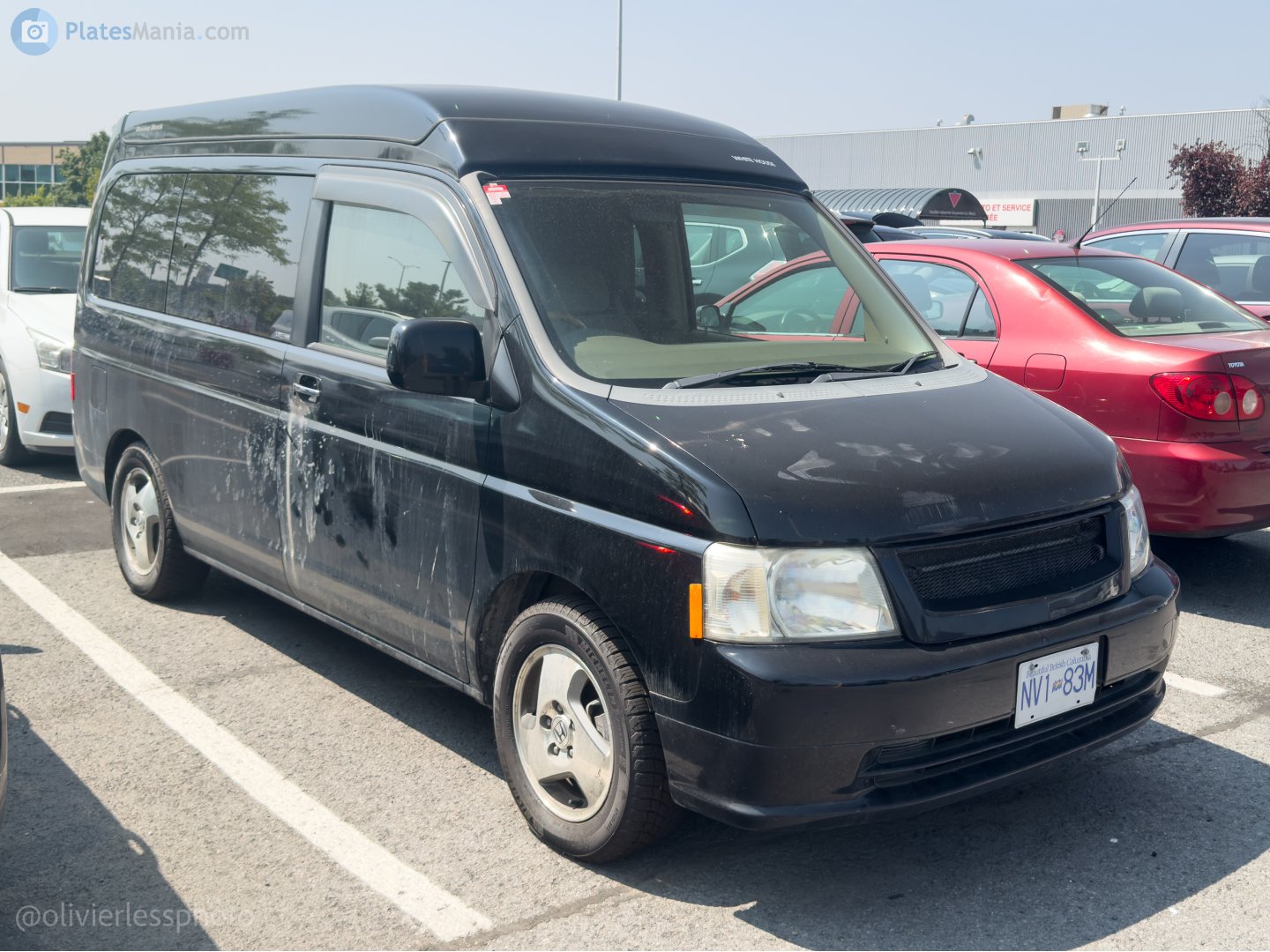 NV1-83M, Honda Stepwgn 2nd gen (RF3), 2001–2005