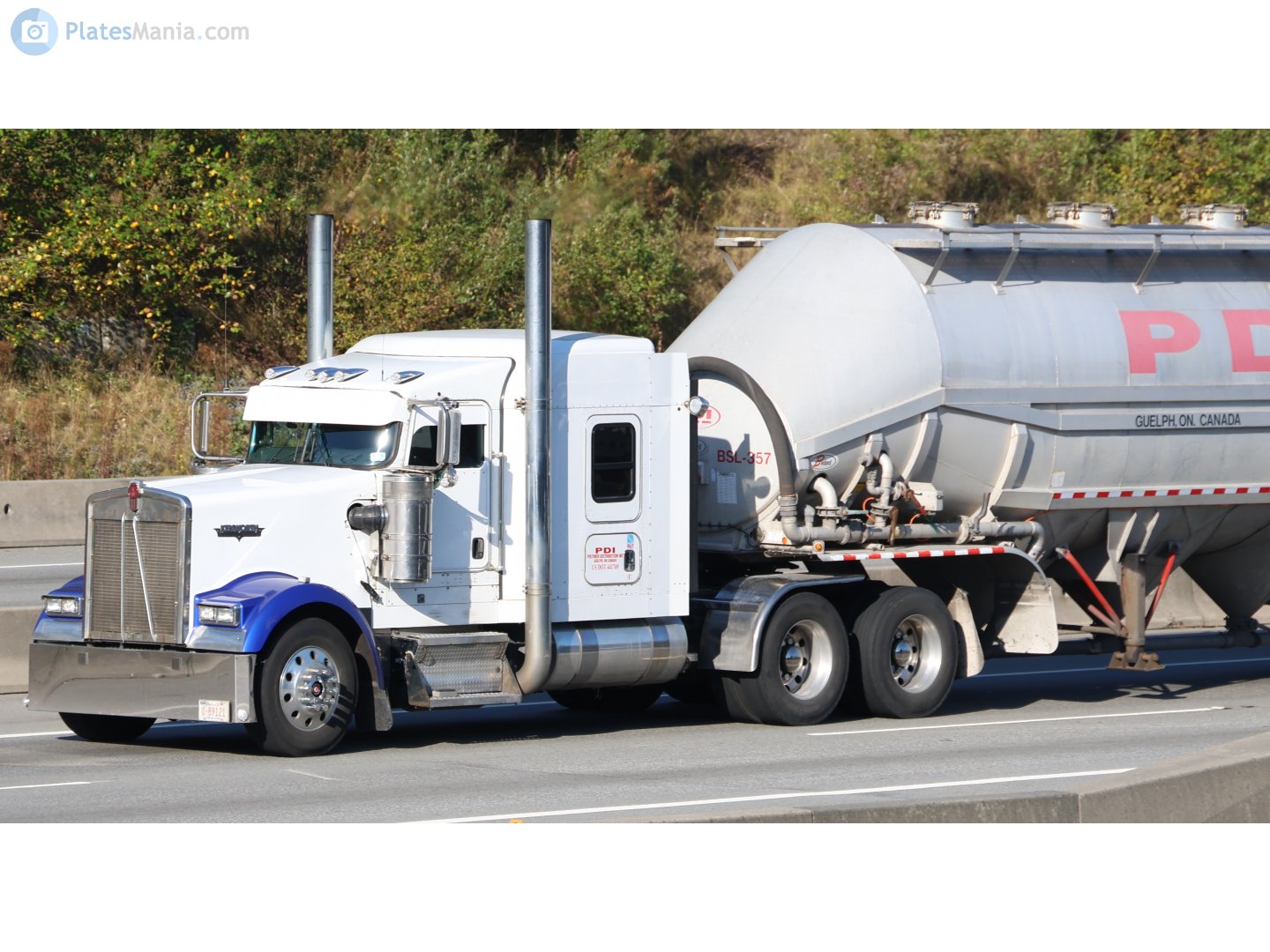 U-89121, Kenworth W900 