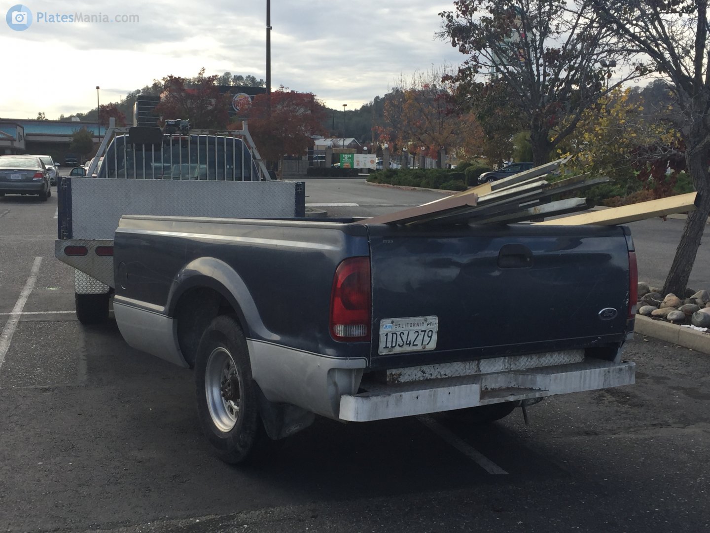 1DS4279, Home-made vehicle 