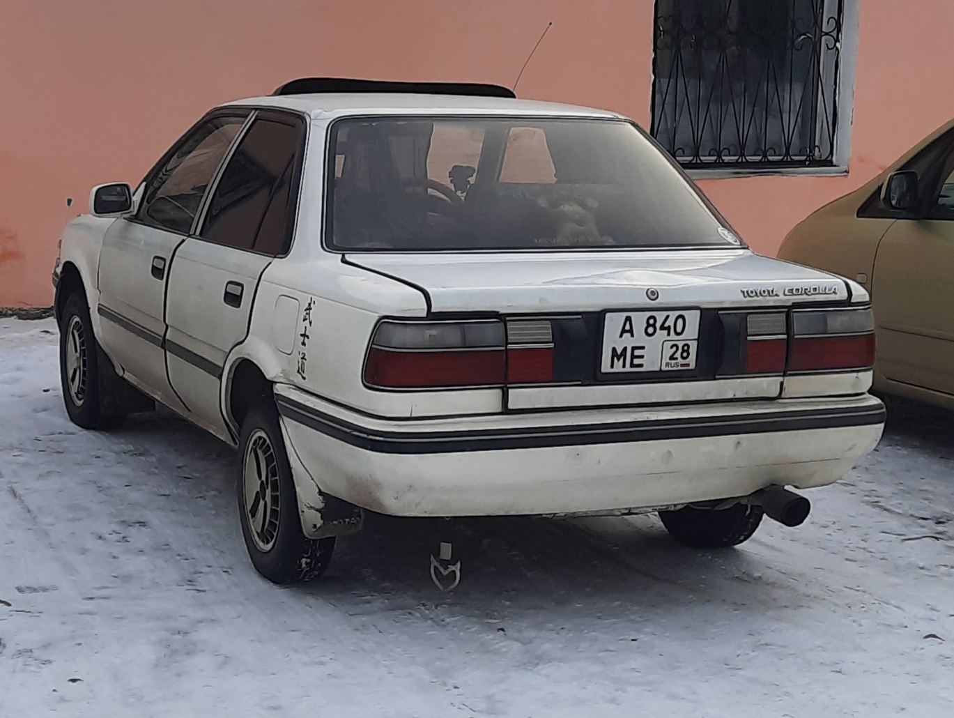 а 840 ме 28, Toyota Corolla 6th gen Sedan (E90), 1987–1992