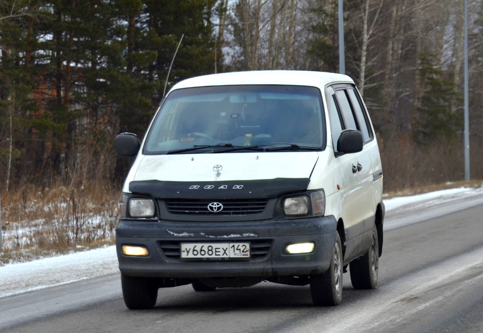 у 668 ех 142, Toyota TownAce 3rd gen (Noah) (R40/R50), 1996–2007