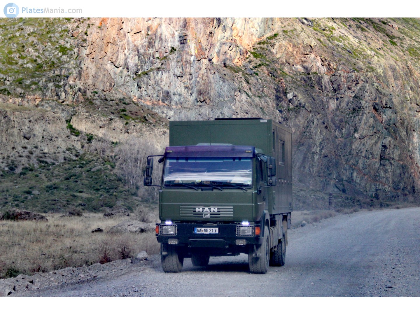 AA NB 210 (04/11), MAN LE2000 