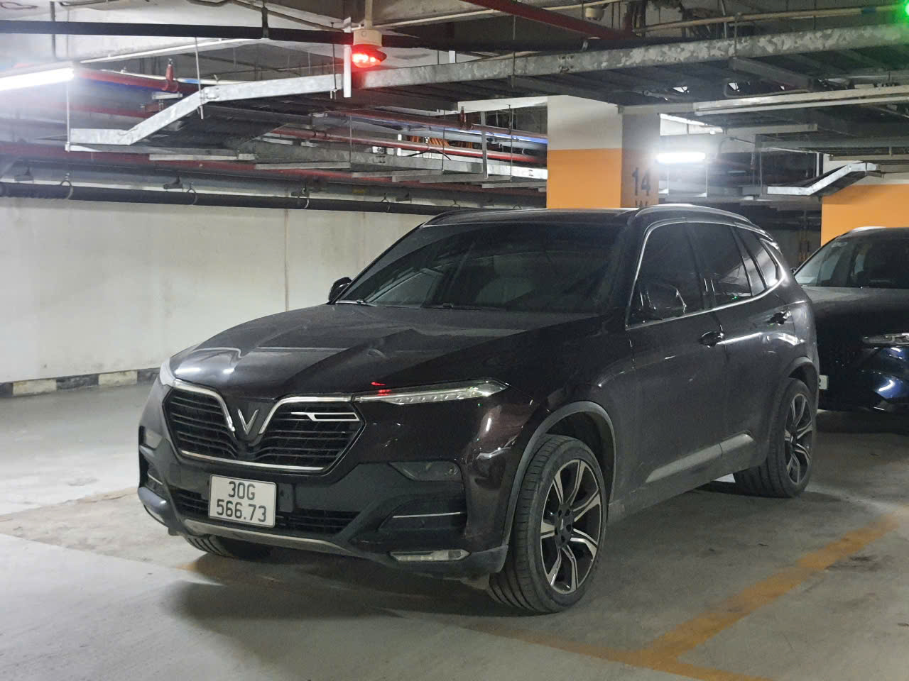 30G-566.73, VinFast LUX SA2.0 1st gen (F15), 2019–2022