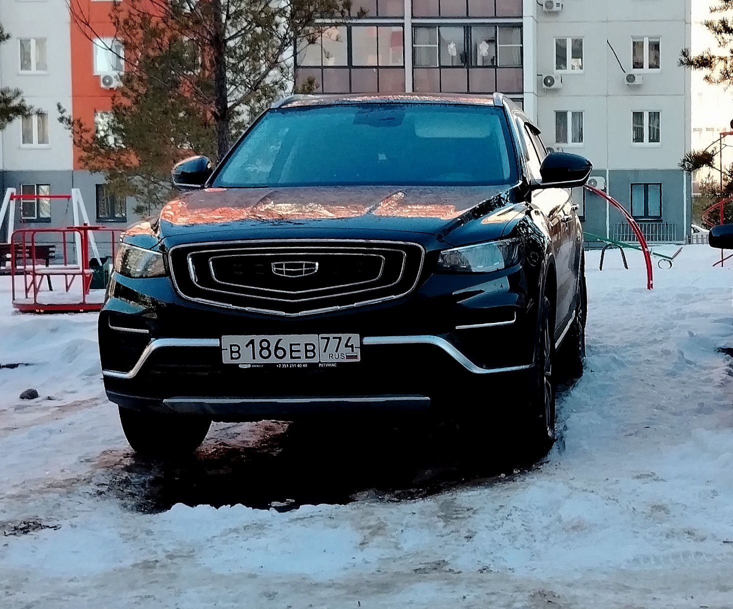 в 186 ев 774, Geely Atlas 