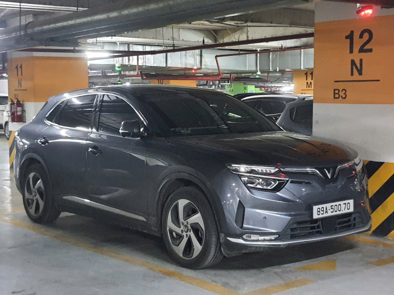 89A-500.70, VinFast VF8 1st gen, 2022–