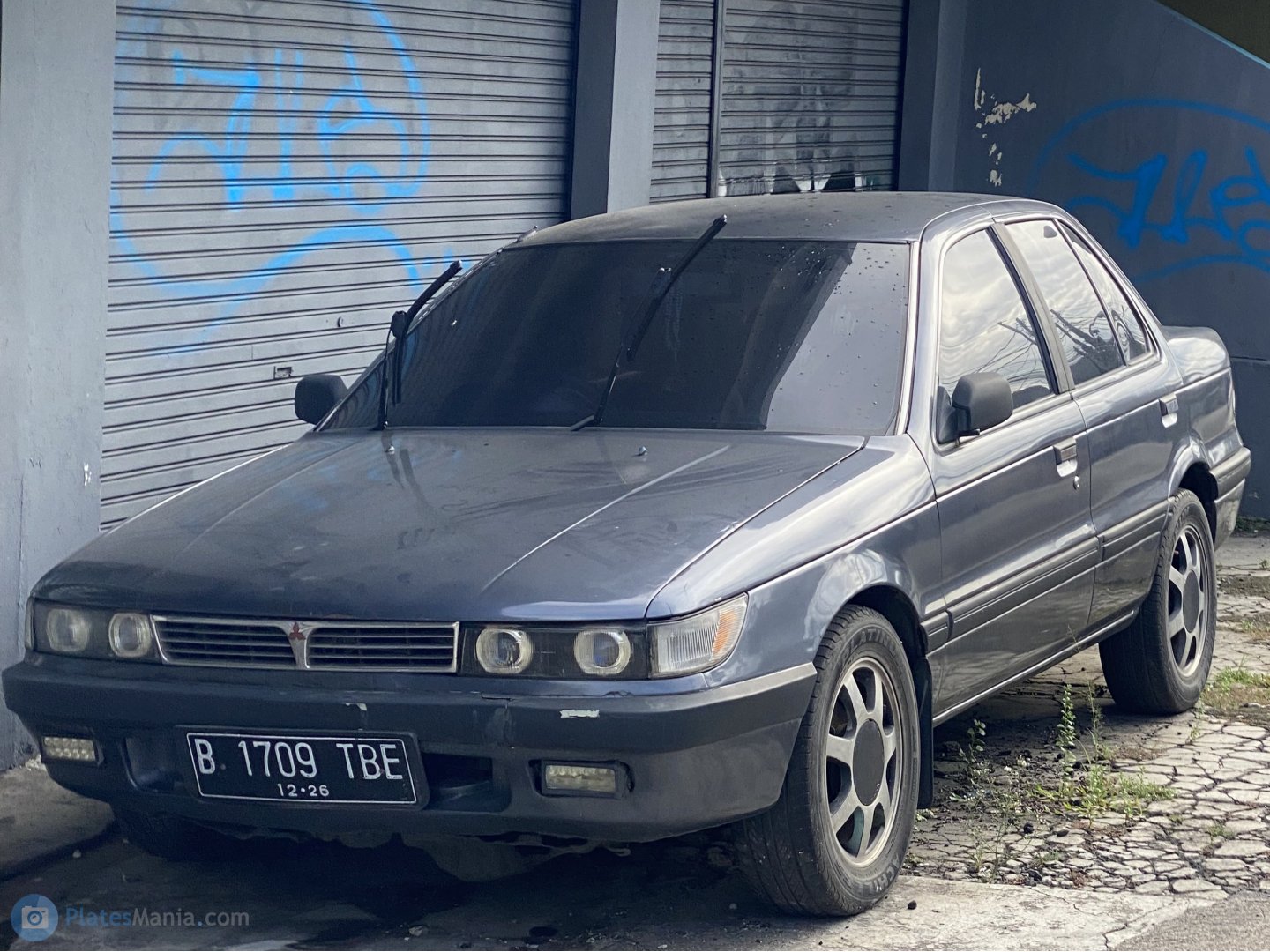 B 1709 TBE, Mitsubishi Lancer 4th gen Sedan (C60/C70), 1988–1991