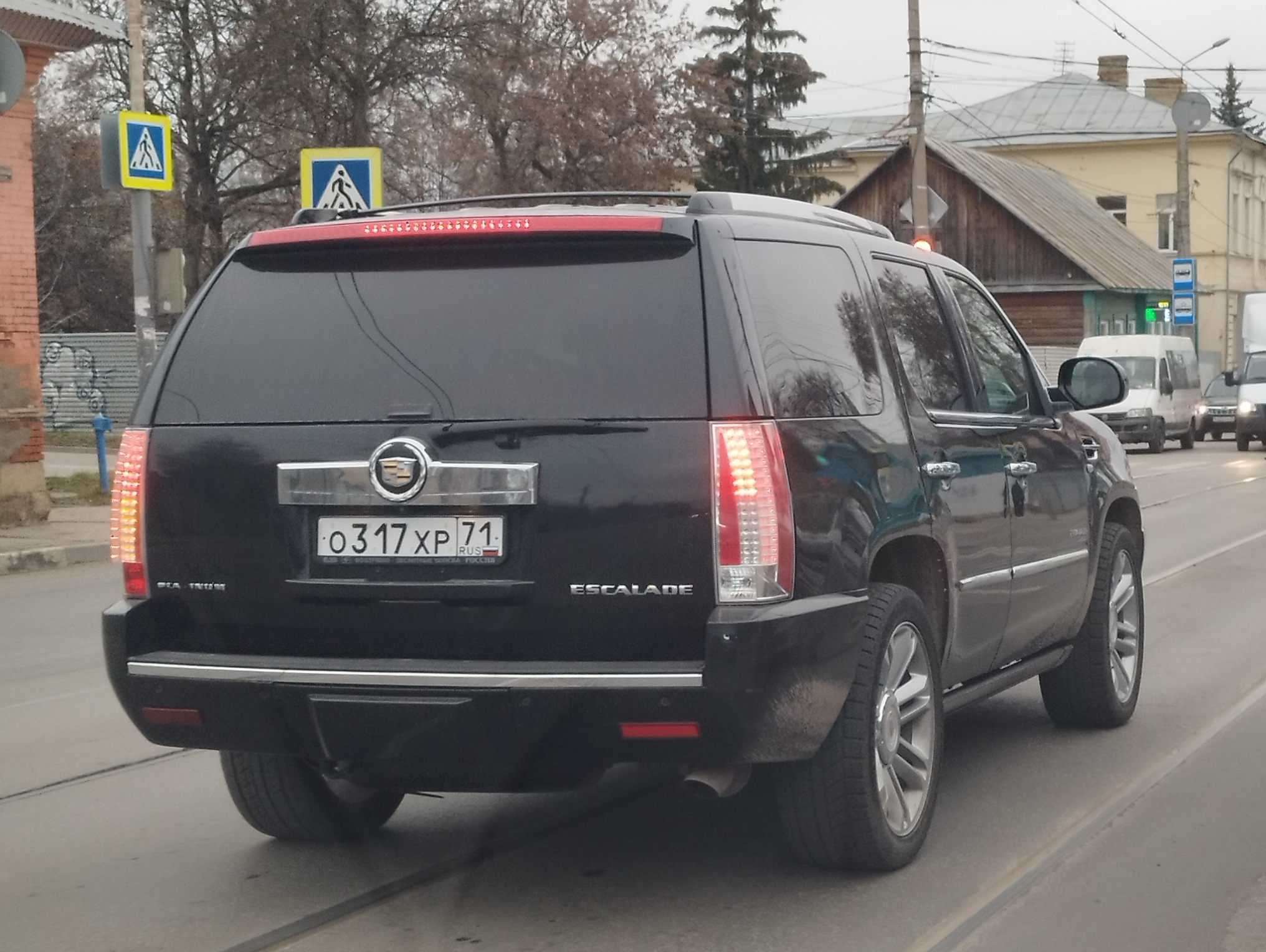 о 317 хр 71, Cadillac Escalade 