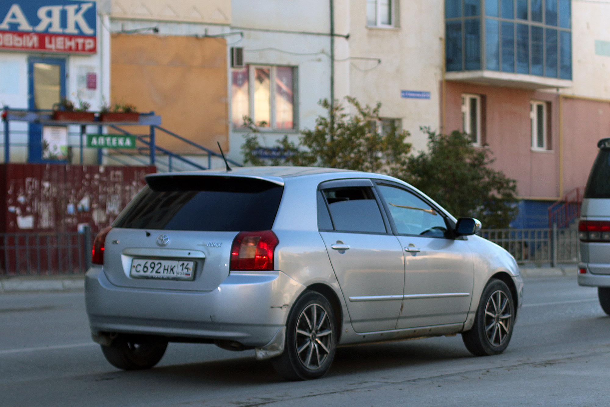 с 692 нк 14, Toyota Corolla 9th gen (RunX) 5-door Hatch (E120), 2001–2007