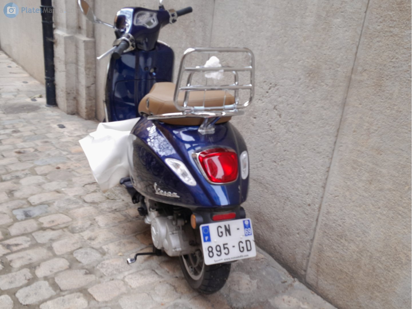 GN-895-GD, Vespa Primavera 