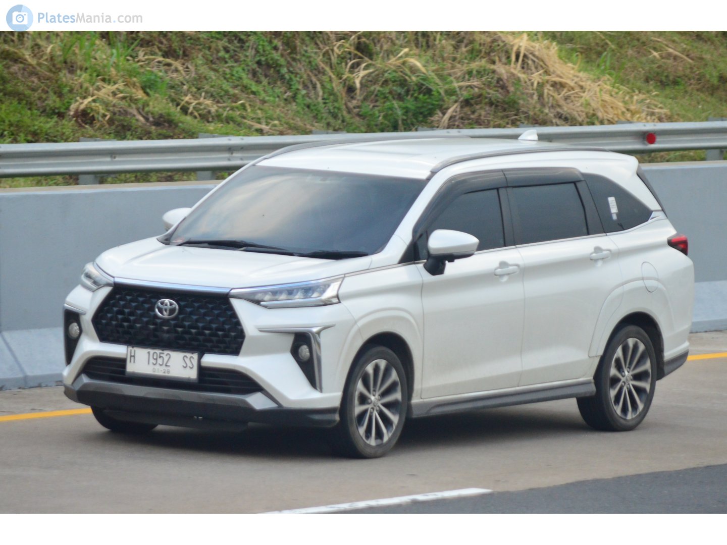 H 1952 SS, Toyota Veloz 1st gen (W100/W150), 2021–