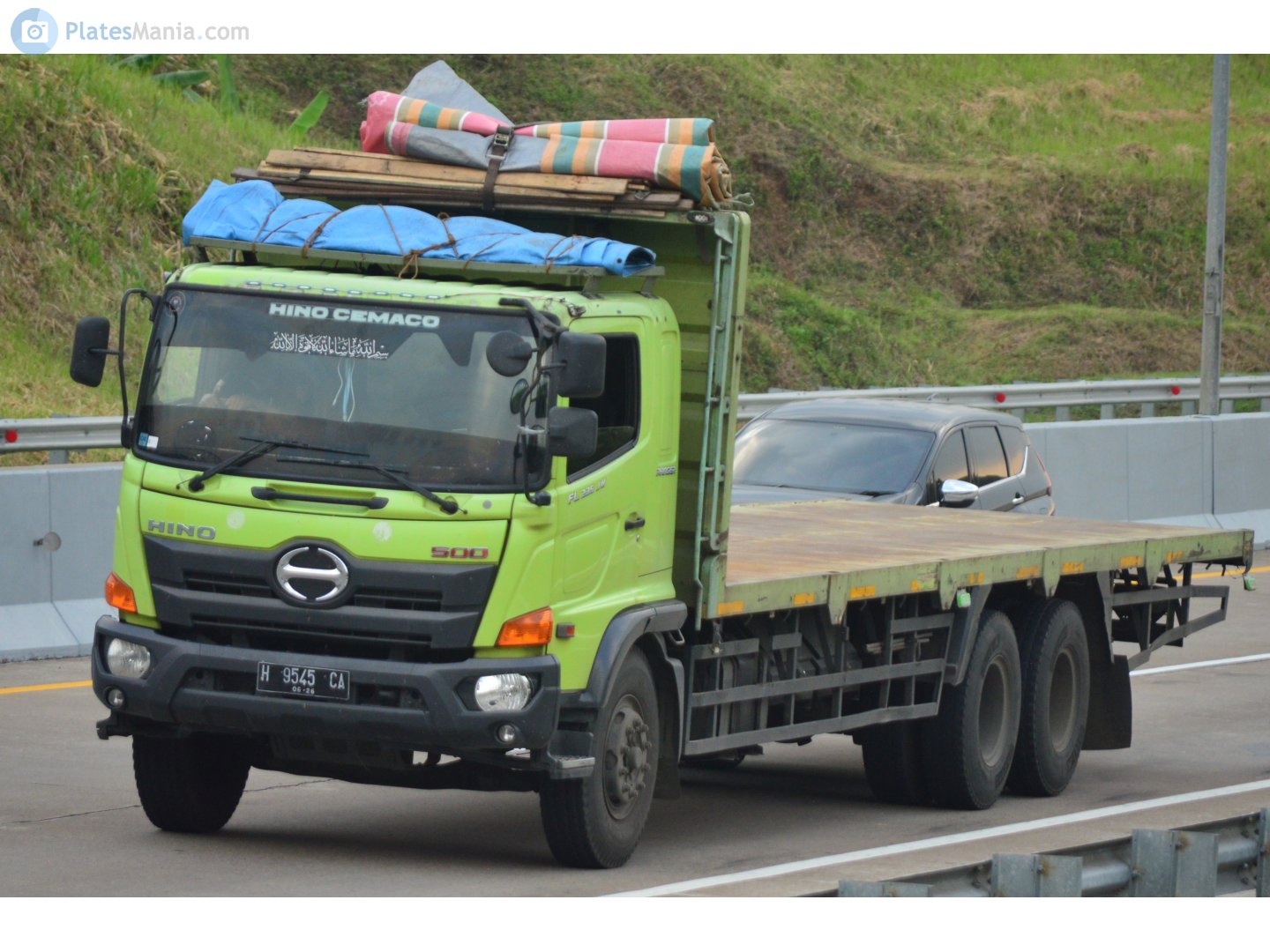 H 9545 CA, Hino 500 Series 