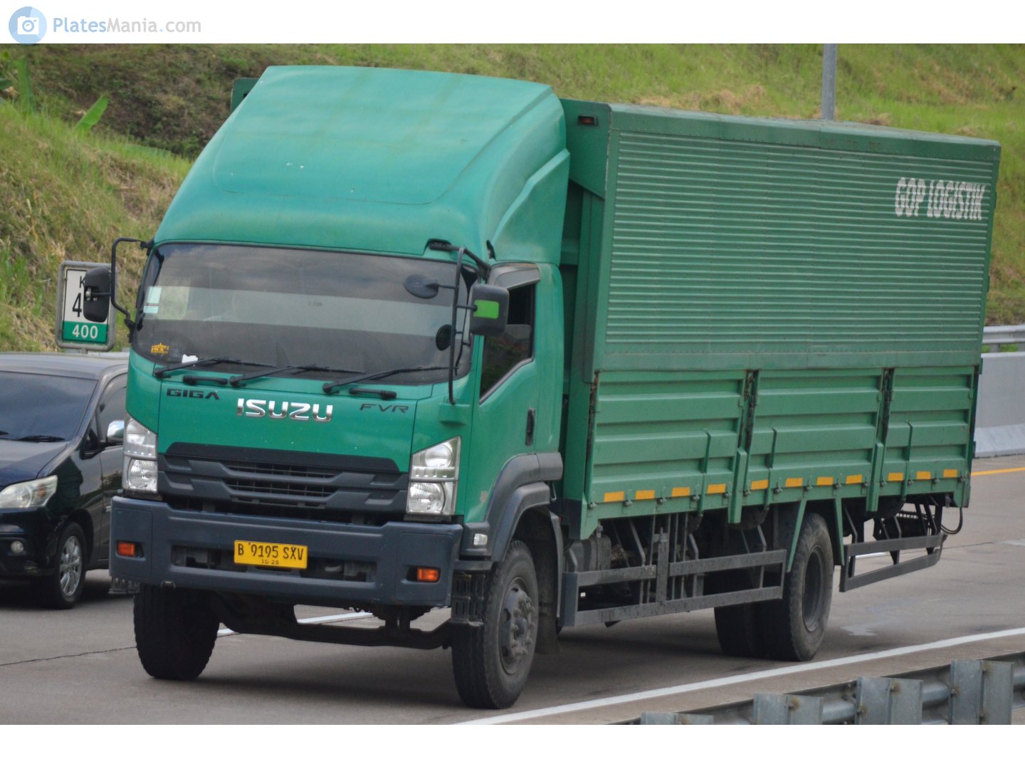 B 9195 SXV, Isuzu F-Series 