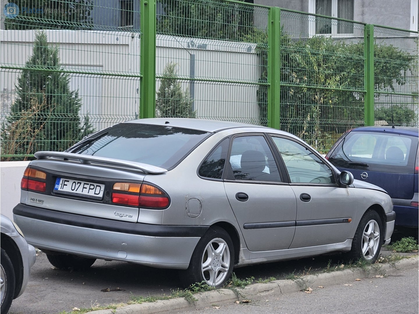 IF 07 FPD, Renault Laguna 1st gen Liftback (X56), 1994–2000