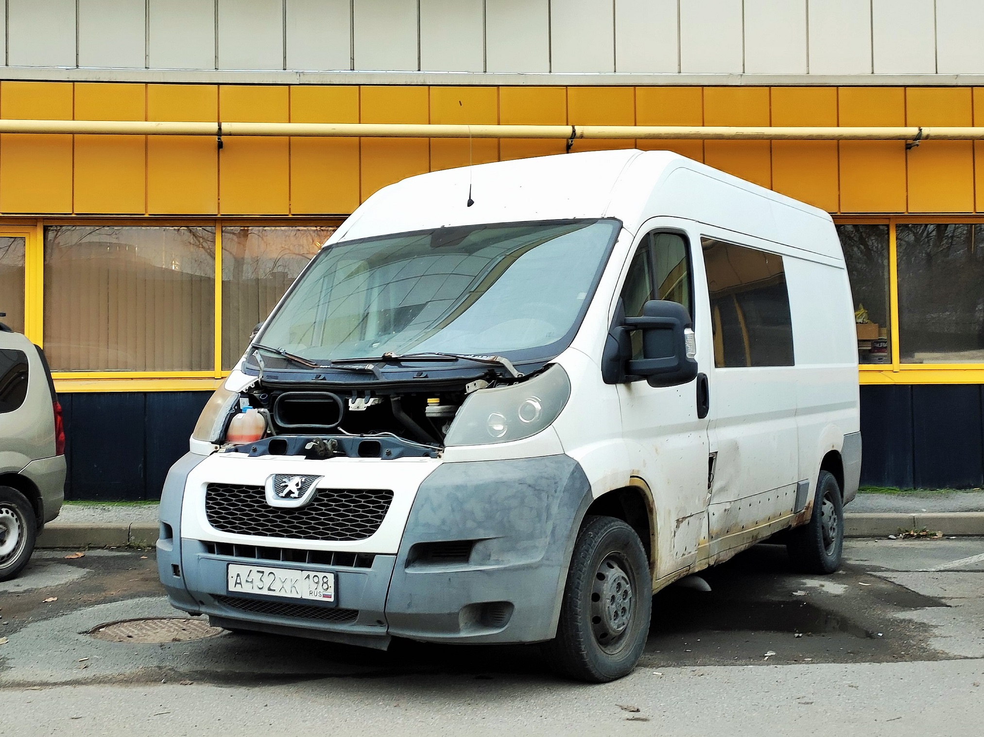 а 432 хк 198, Peugeot Boxer 2nd gen Double Cab (X250), 2006–2014