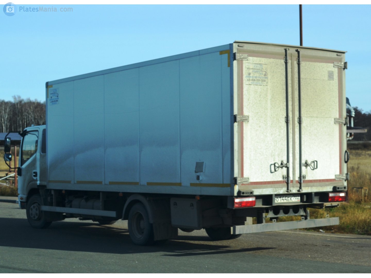 о 144 ек 702, Cars 