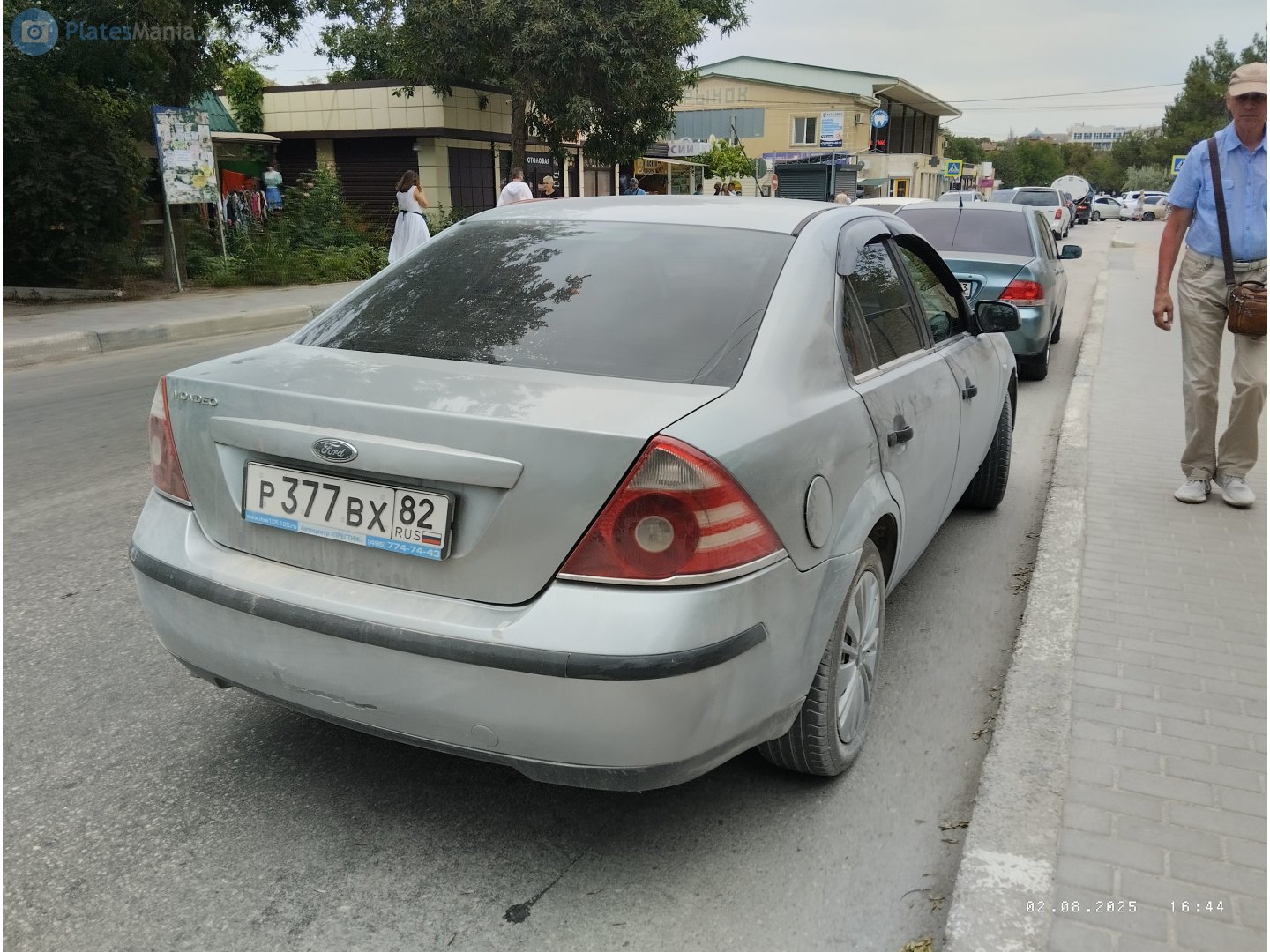 р 377 вх 82, Ford Mondeo 2nd gen Sedan/Liftback (Mk3; CD132), 2000–2007