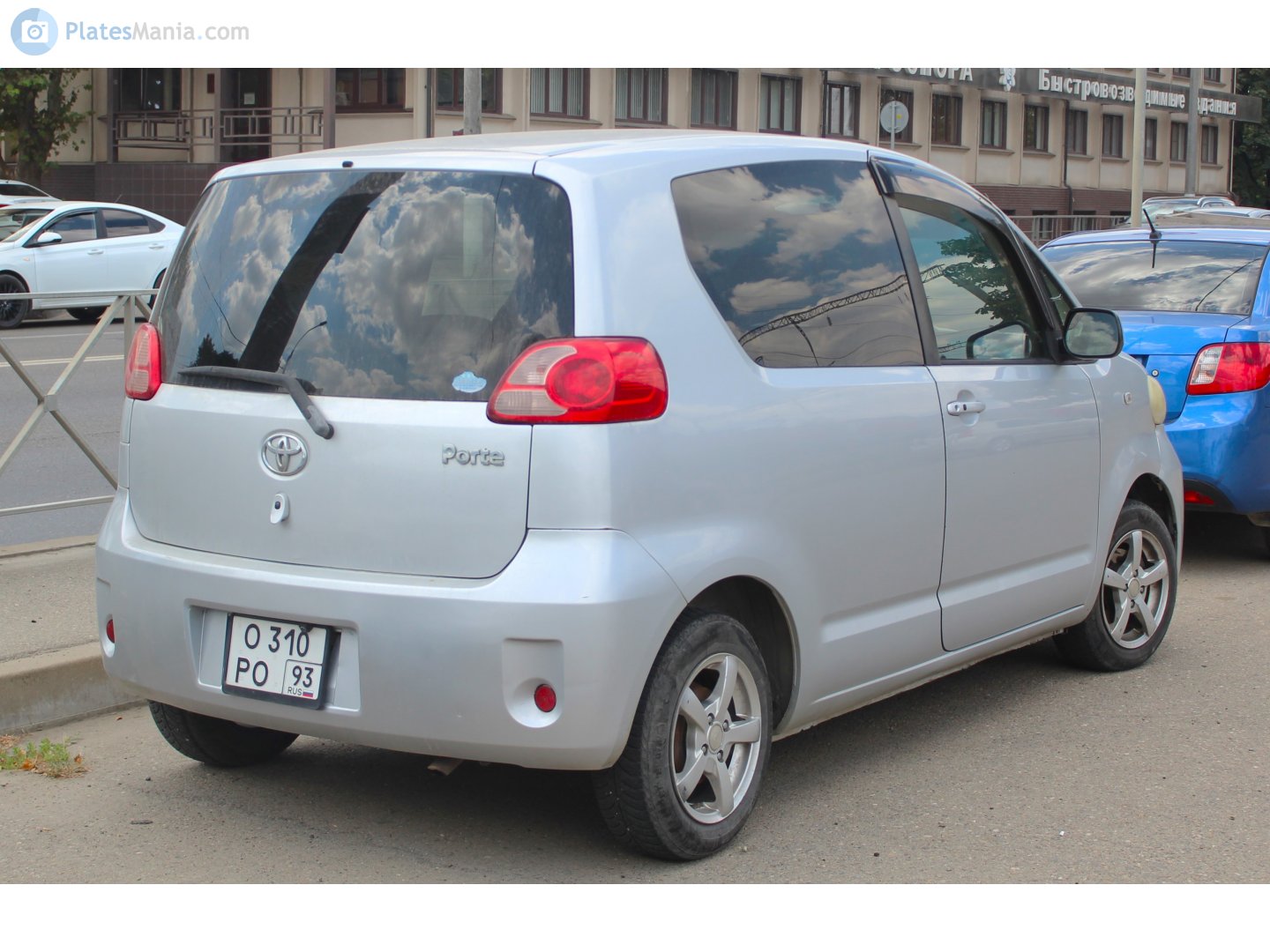 о 310 ро 93, Toyota Porte 1st gen (AP10), 2004–2012