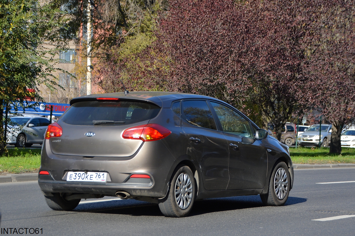 е 390 ке 761, Kia Ceed 2nd gen cee'd 5-door Hatch (JD), 2012–2018
