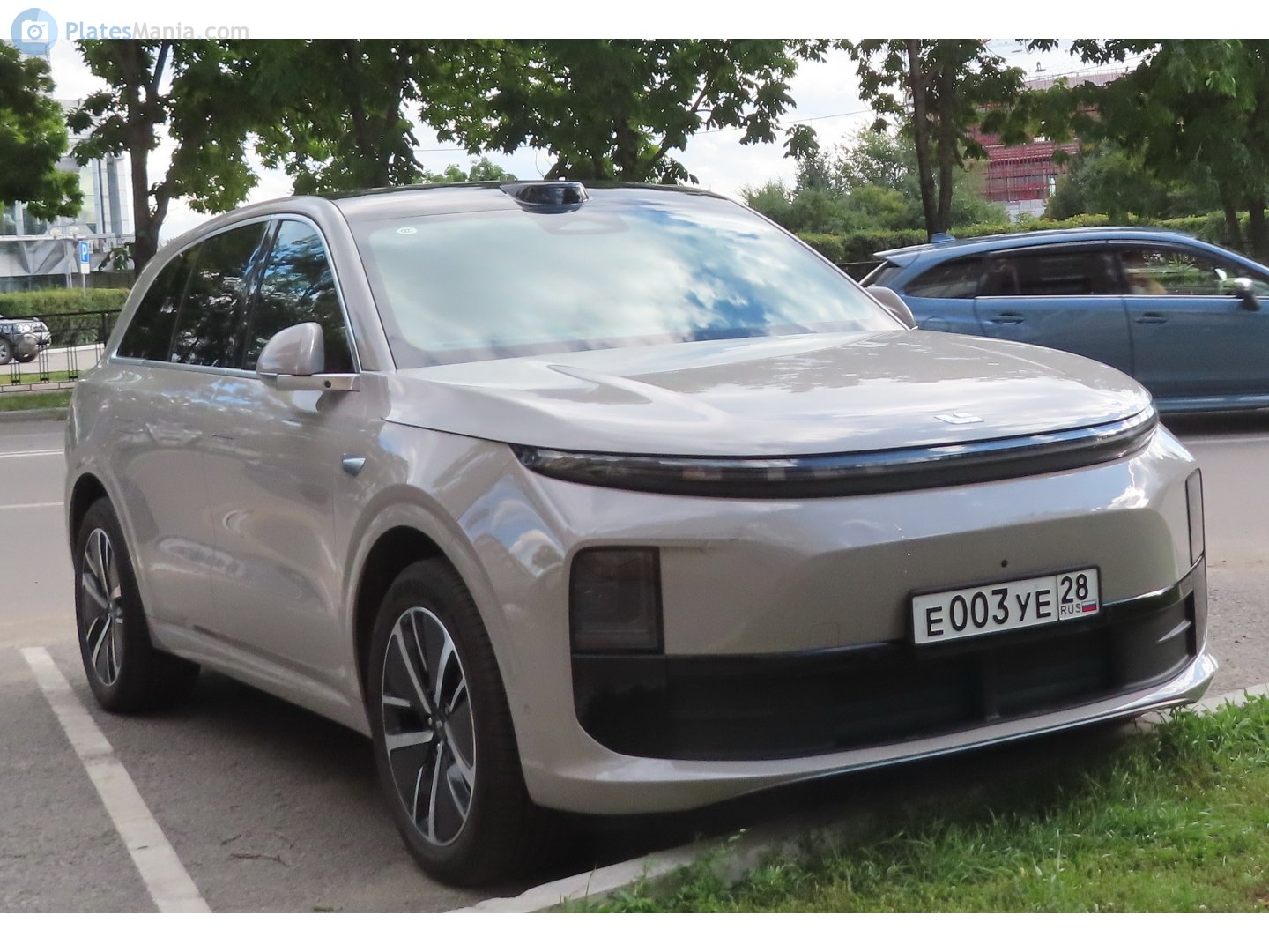 е 003 уе 28, Li Xiang L6 