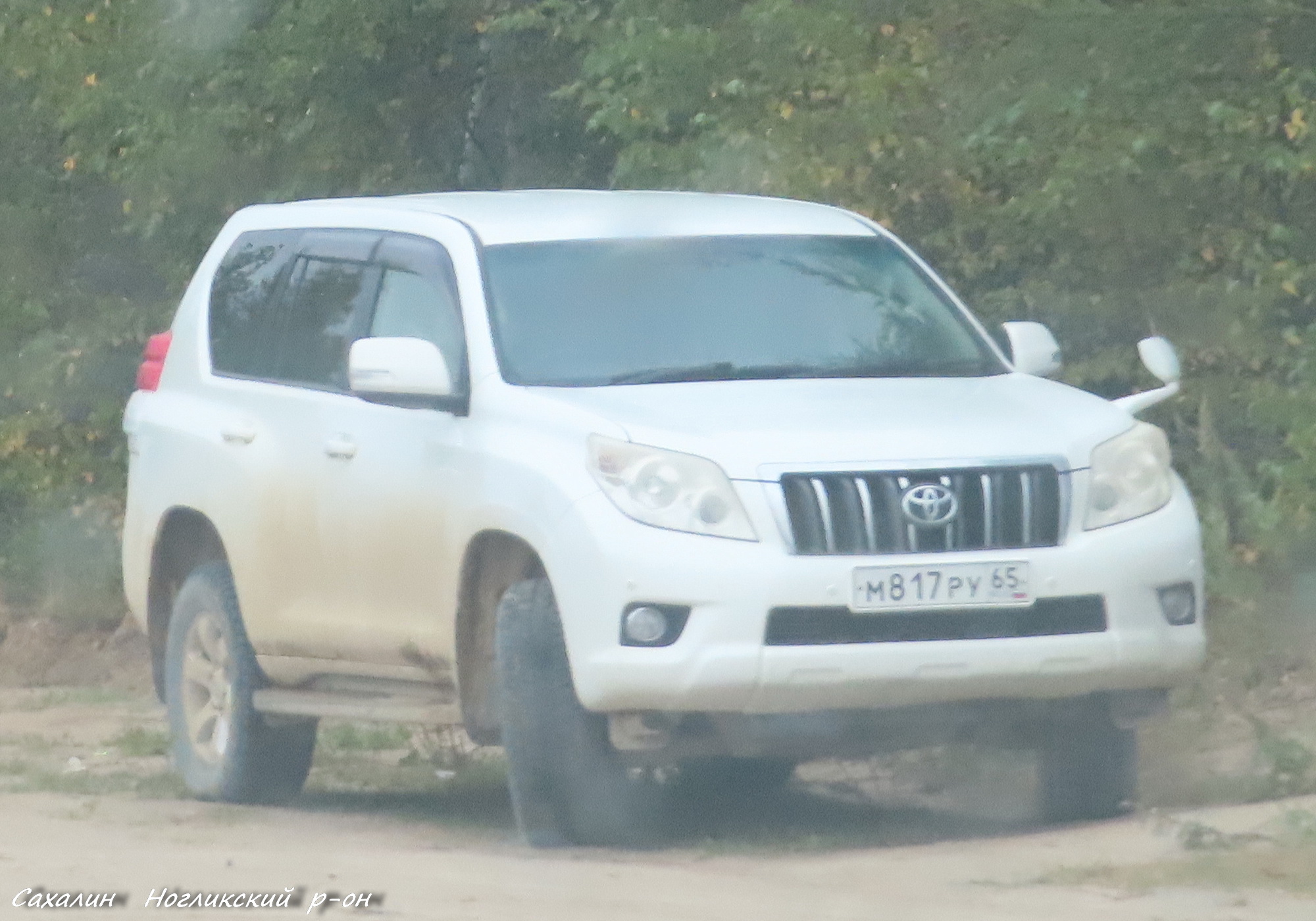 м 817 ру 65, Toyota Land Cruiser Prado 4th gen 5-door SUV (J150), 2009–2013