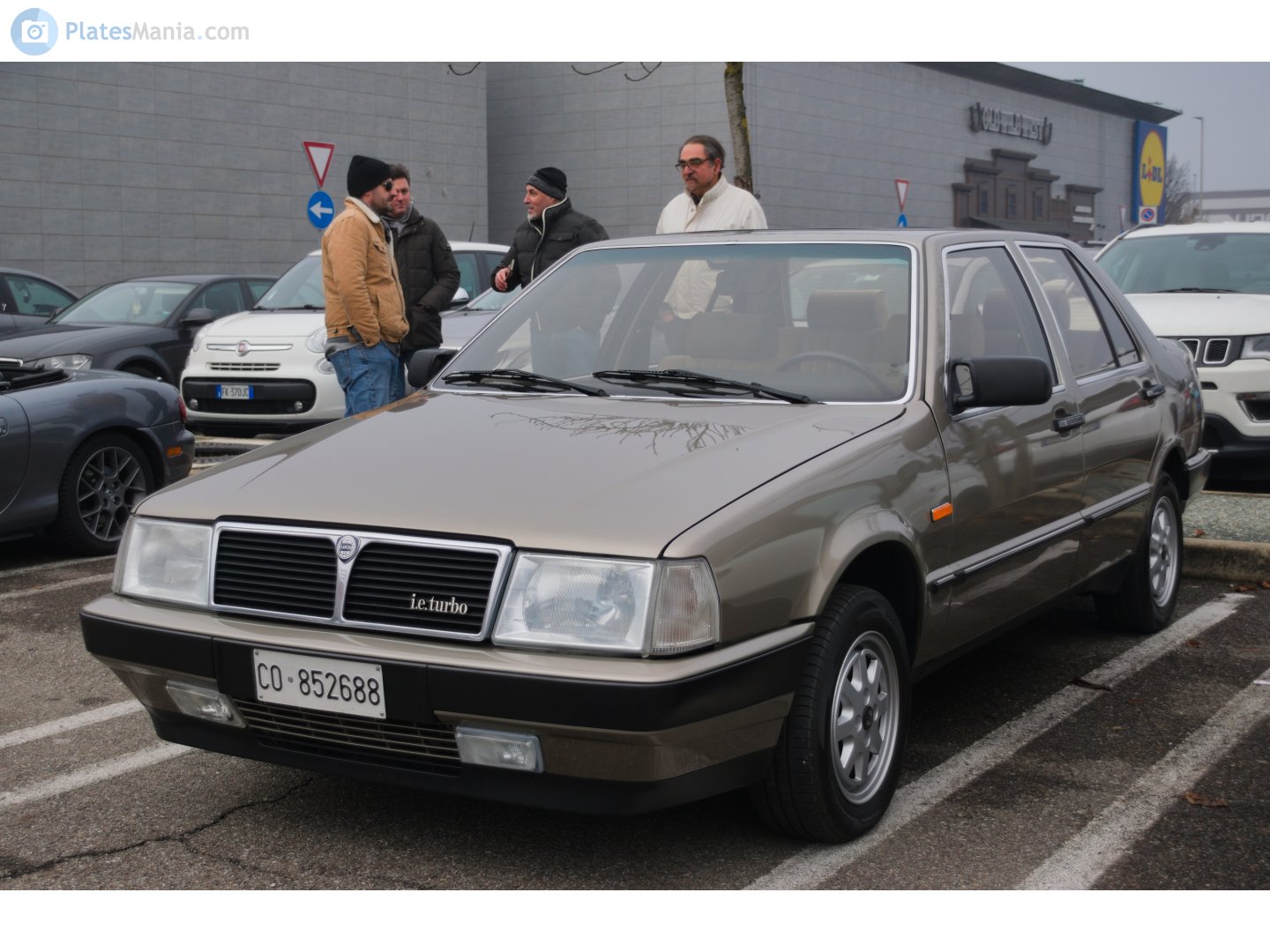 CO 852688, Lancia Thema 1st gen Sedan (834), 1984–1994