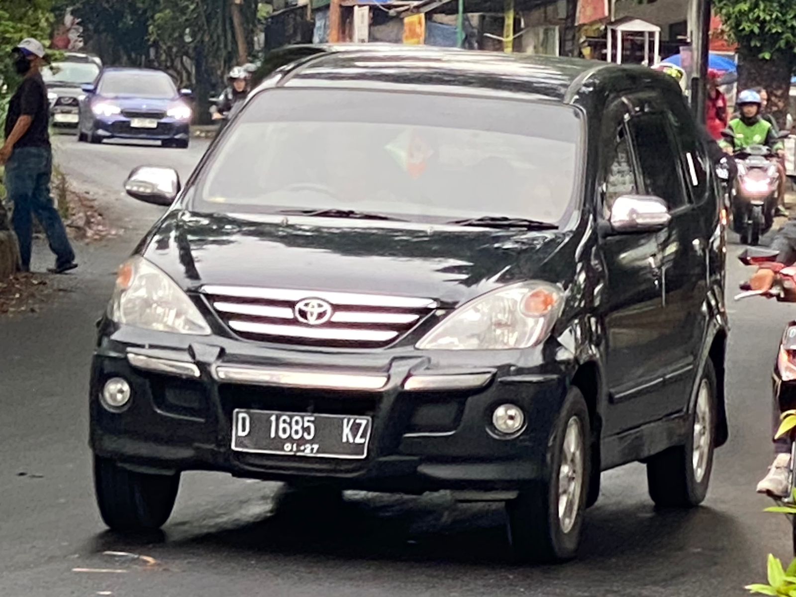 D 1685 KZ, Toyota Avanza 1st gen (F600), 2004–2007