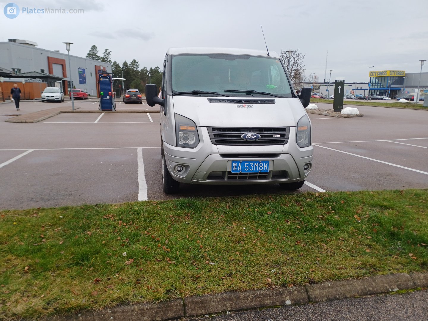 黑A·53M8K, Ford Transit 