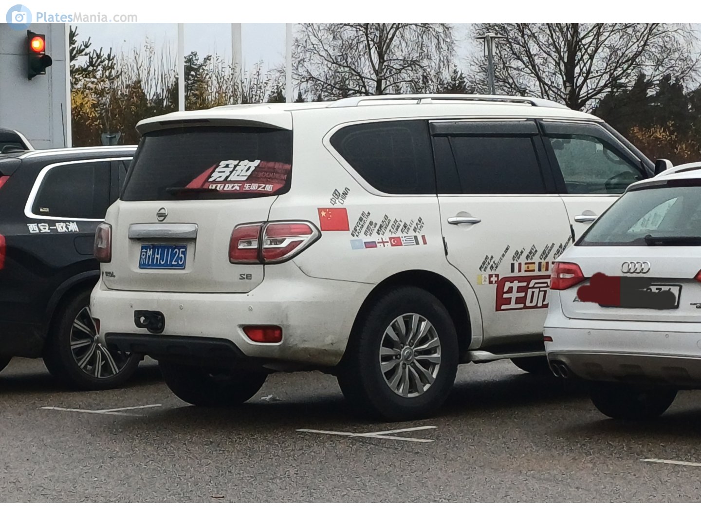 京M·HJ125, Nissan Patrol 