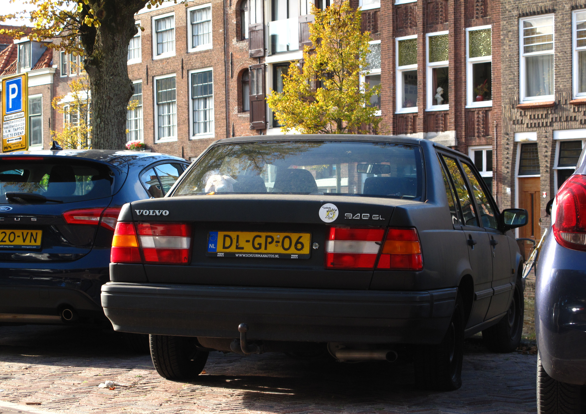 DL-GP-06, Volvo 940 1st gen Sedan (944), 1990–1998