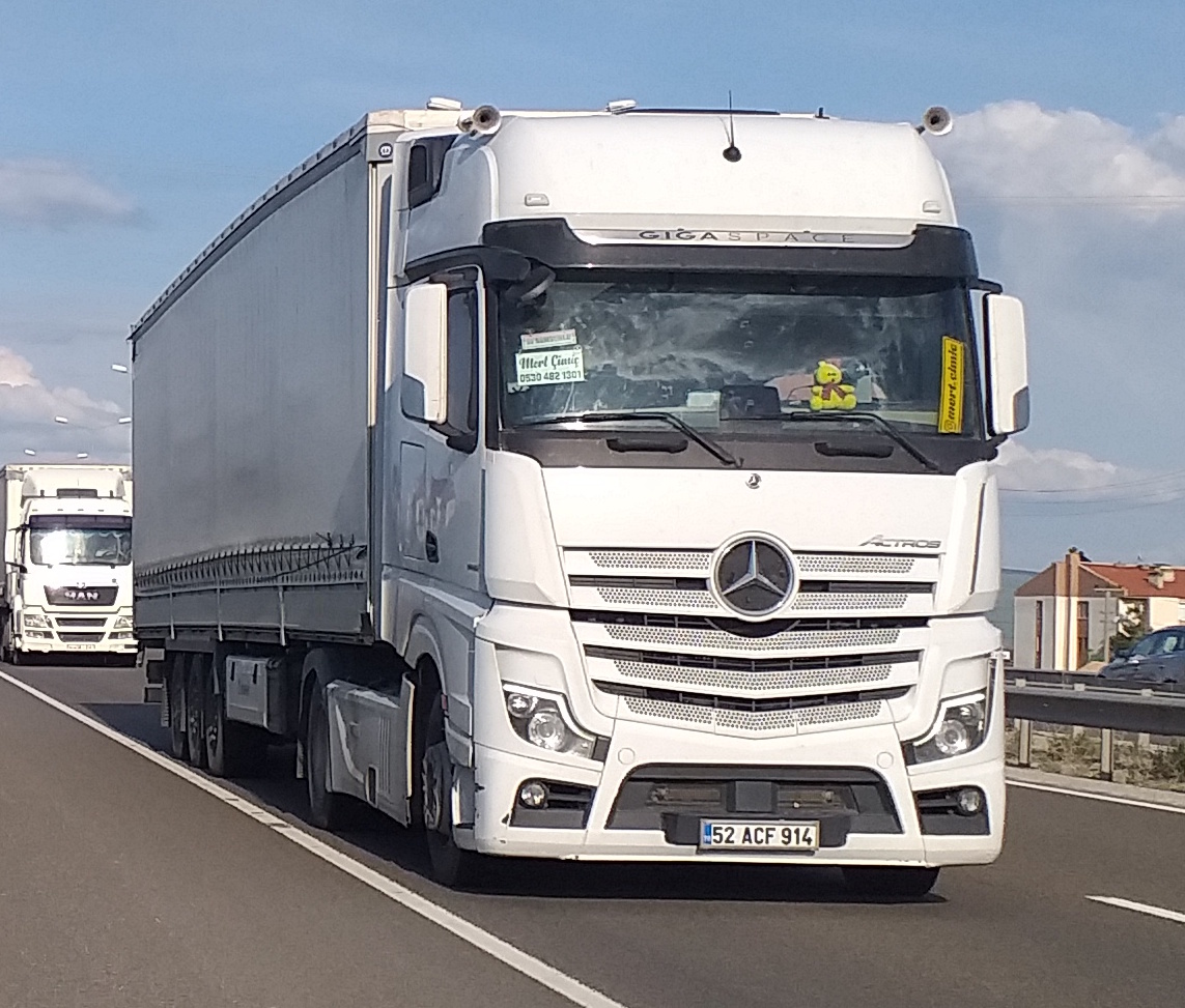 52 ACF 914, Mercedes-Benz Actros 3rd gen (MP4/MP5), 2011–