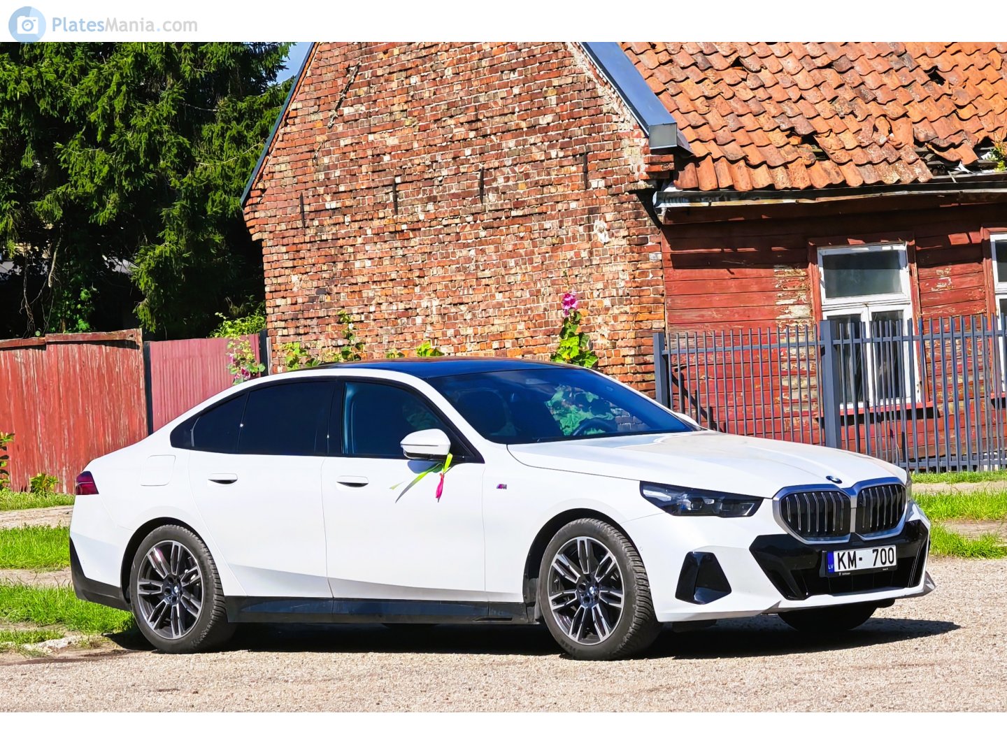 KM-700, BMW 5 Series 8th gen Sedan (G60/G68), 2023–