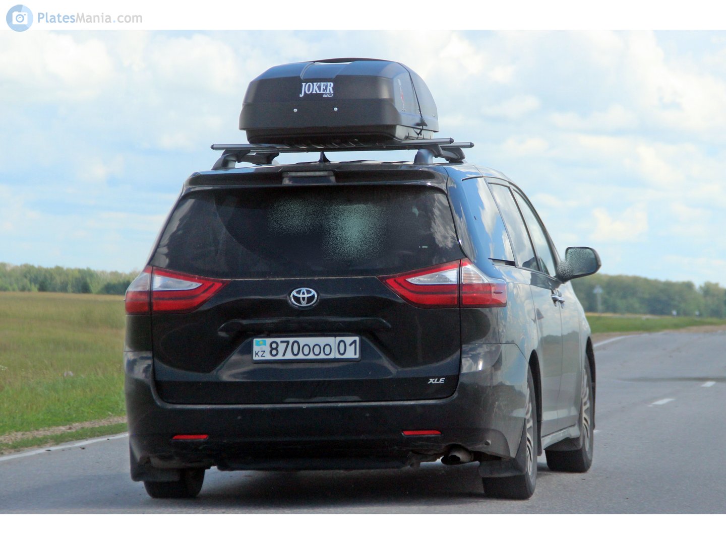 870 OOO 01, Toyota Sienna 3rd gen (XL30), 2010–2020