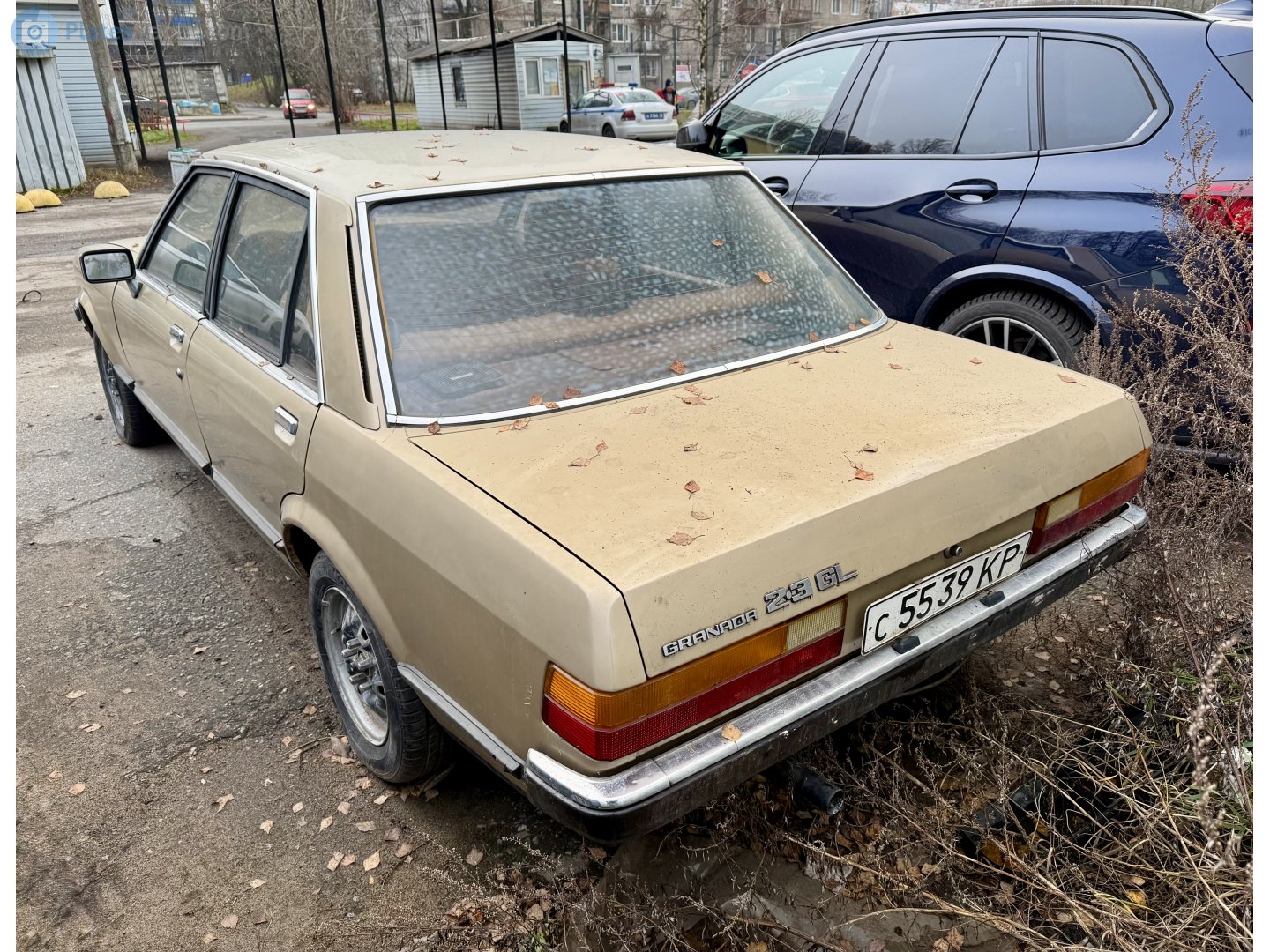 с 5539 КР, Ford Granada 2nd gen 4-door Sedan (GFU; EU-market), 1977–1985