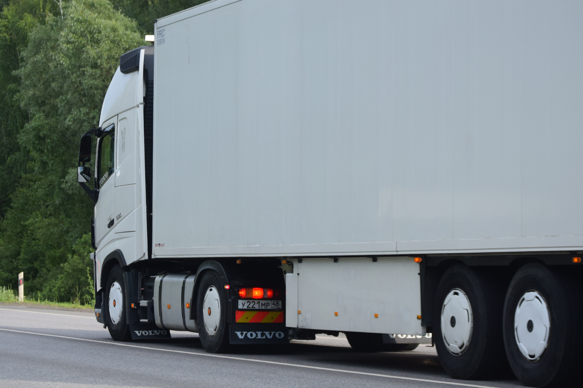 у 221 мр 48, Volvo FH 3rd gen, 2012–2020