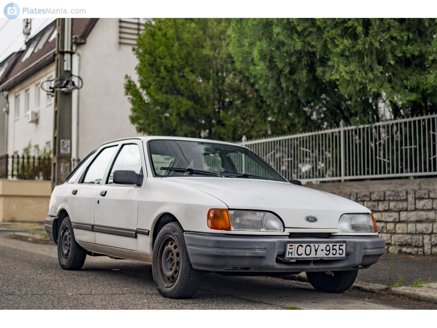 COY-955, Ford Sierra 1st gen 5-door Liftback (BAG/GBG), facelift, 1987–1993