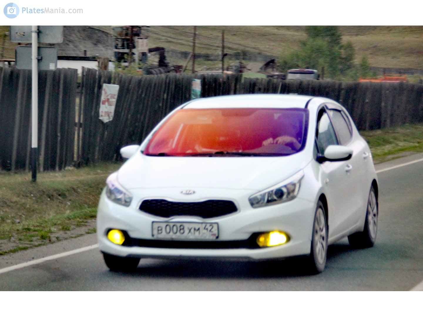 в 008 хм 42, Kia Ceed 