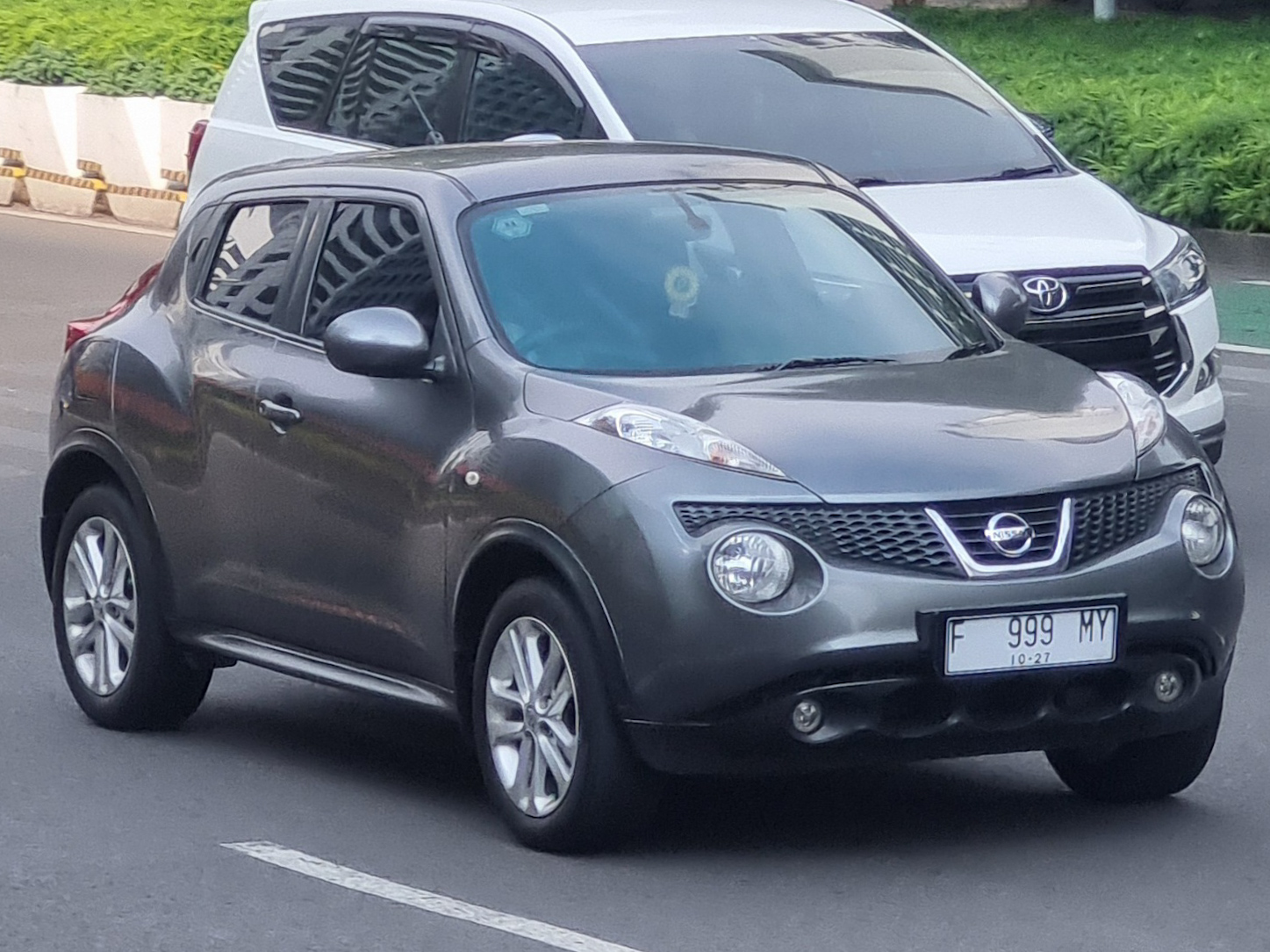 F 999 MY, Nissan Juke 1st gen (F15), 2010–2014