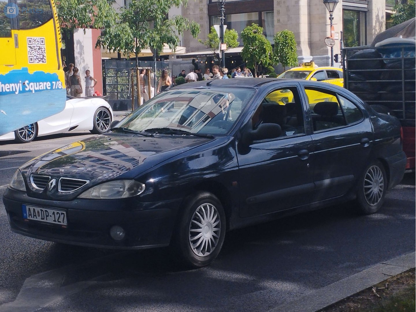 AA DP-127, Renault Mégane 1st gen Classic Sedan (L64), facelift, 1999–2003 (–2010 for LATAM-market)