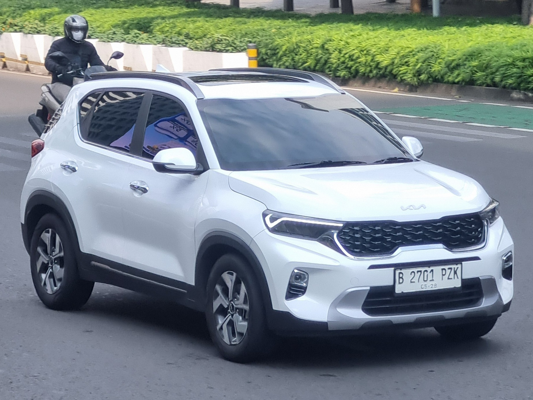 B 2701 PZK, Kia Sonet 1st gen (QY), 2020–2024