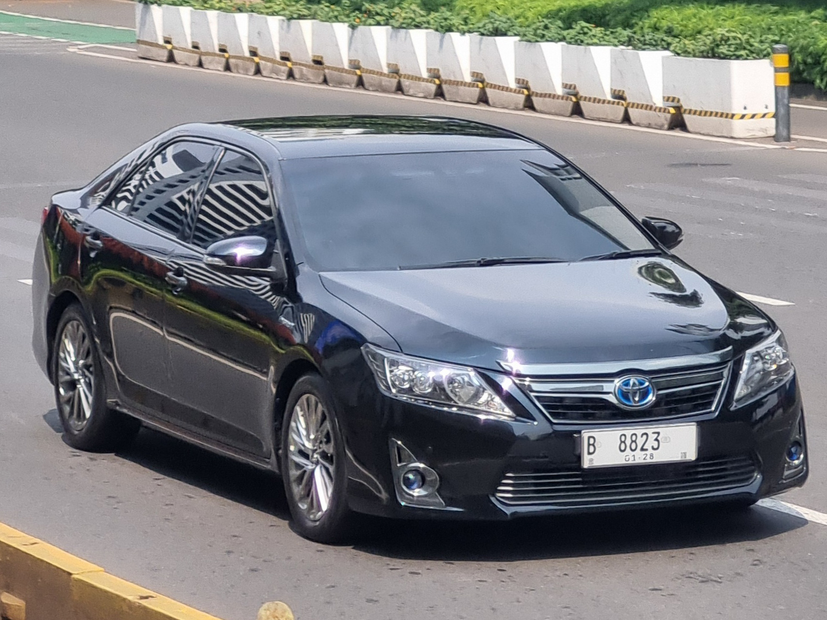 B 8823, Toyota Camry 7th gen (XV50; Global-market), 2011–2014