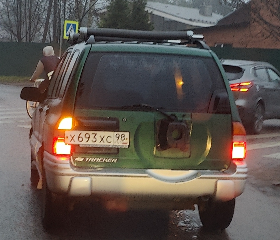 х 693 хс 98, Chevrolet Tracker 2nd gen SUV (FT/GT), 1998–2004