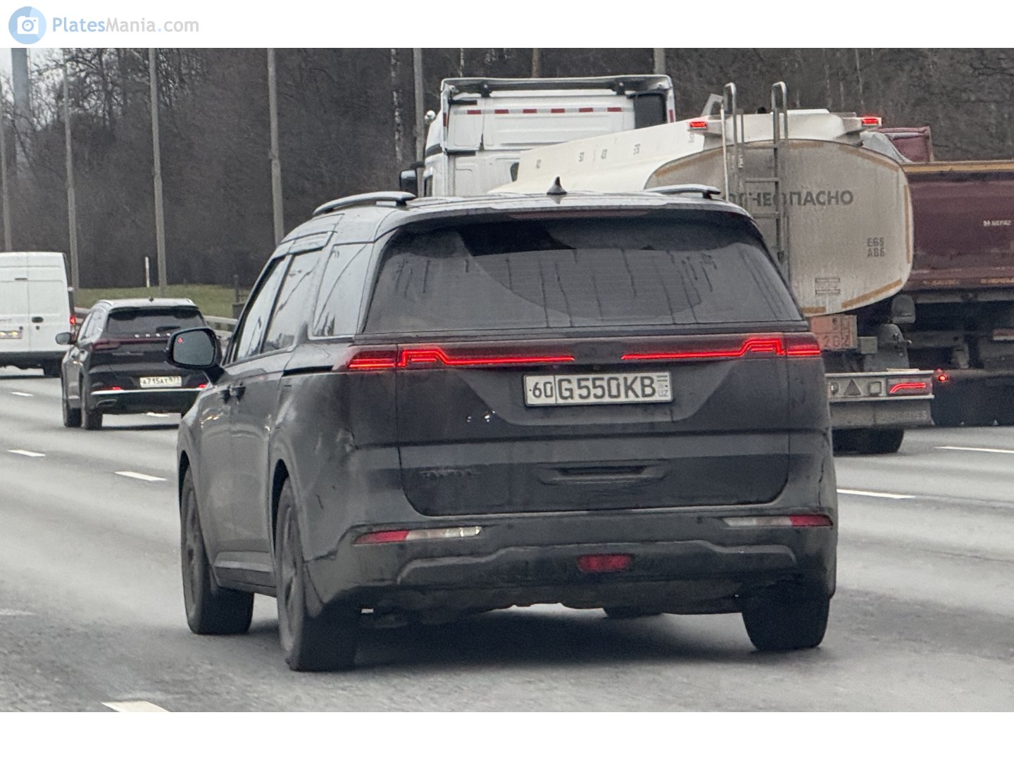 60 G 550 KB, Kia Carnival 