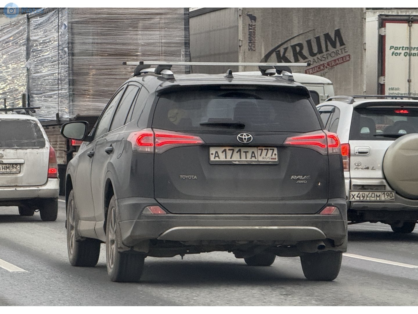 а 171 та 777, Toyota RAV4 