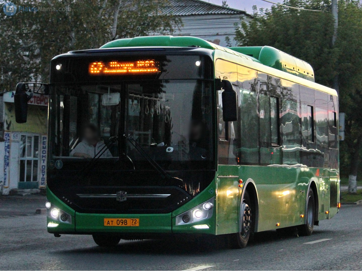 ат 098 72, ZhongTong LCK6105 