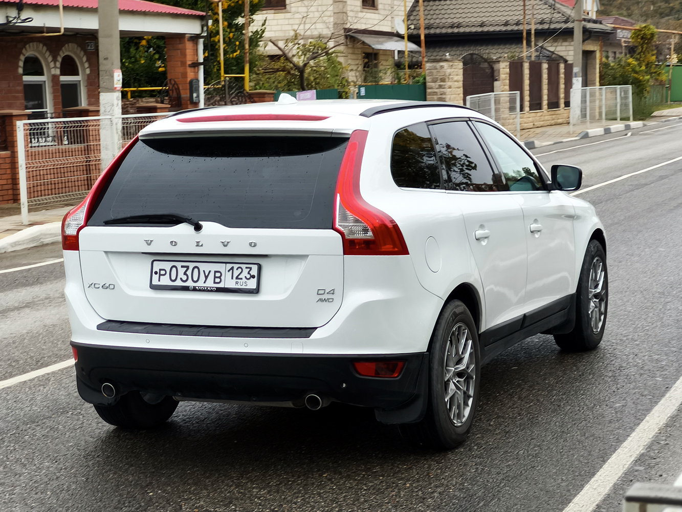 р 030 ув 123, Volvo XC60 1st gen (156), 2008–2013