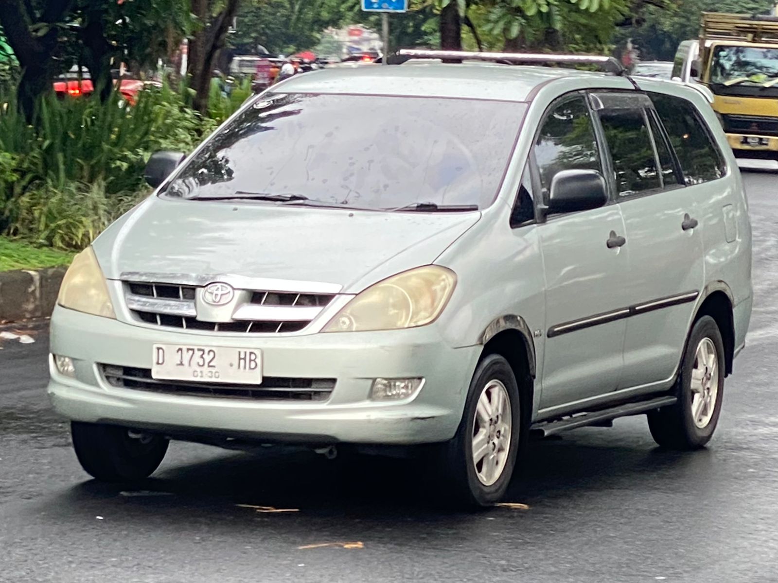D 1732 HB, Toyota Innova 1st gen Kijang Innova (AN40), 2004–2008