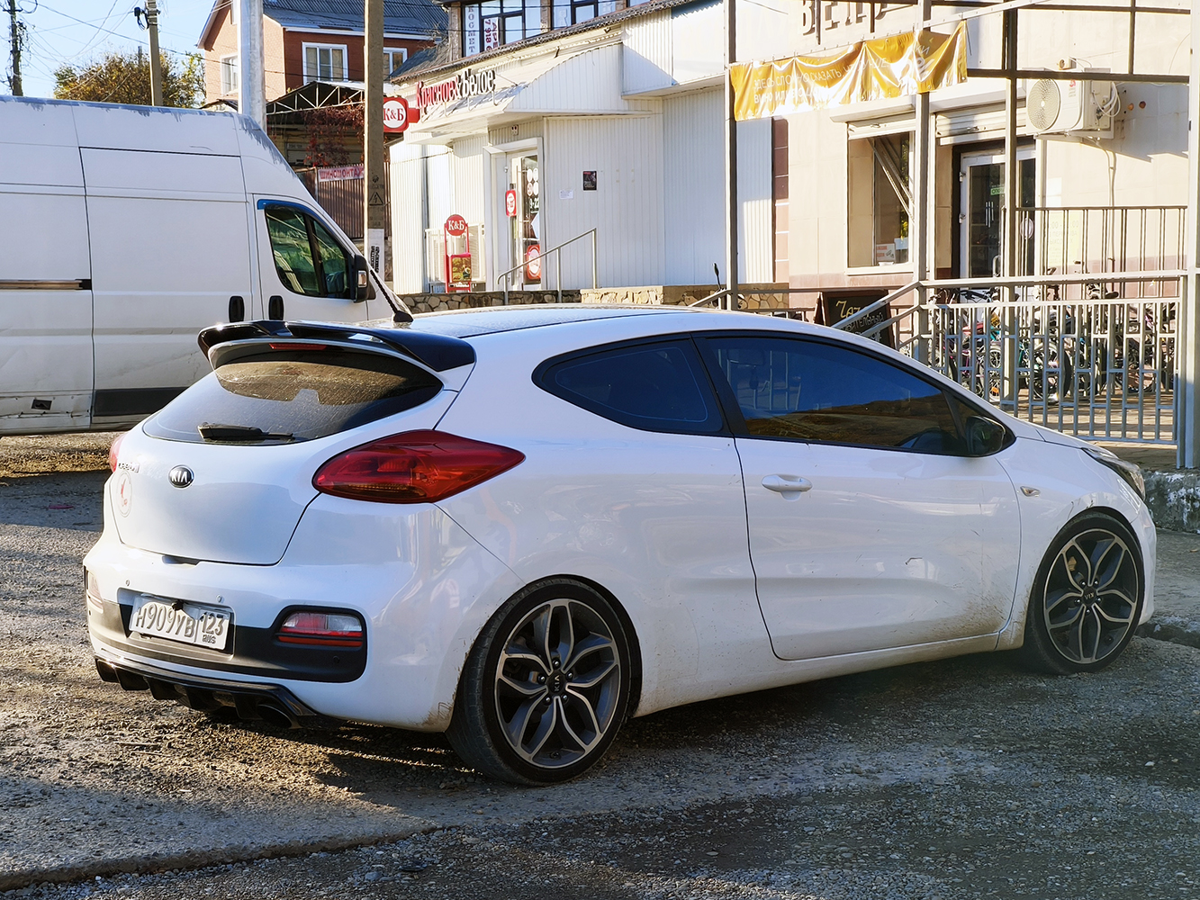 н 909 ув 123, Kia Ceed 2nd gen pro_cee'd 3-door Hatch (JD), 2012–2018