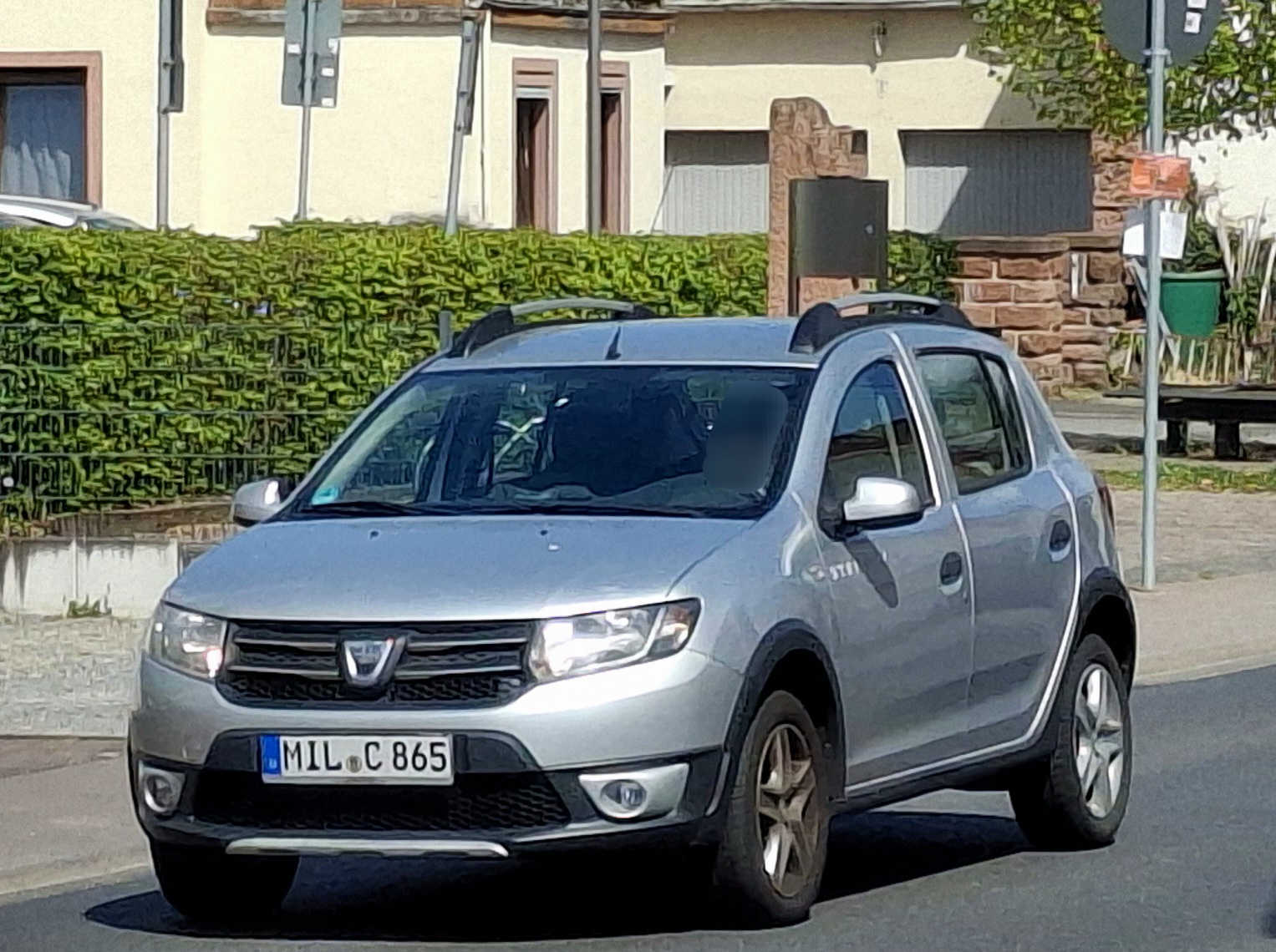 MIL C 865, Dacia Sandero 2nd gen (B52), 2012–2016 (general model)