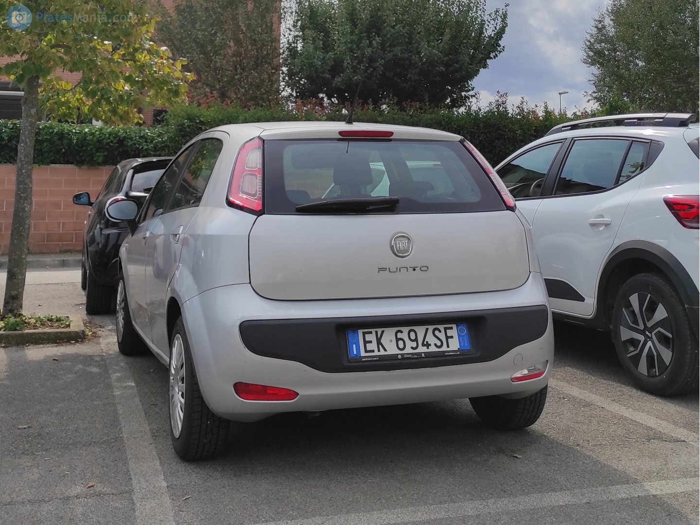 EK 694 SF, FIAT Punto 3rd gen (Evo) 5-door Hatch (199/310), 1st facelift, 2009–2012 (–2017 for LATAM-market)