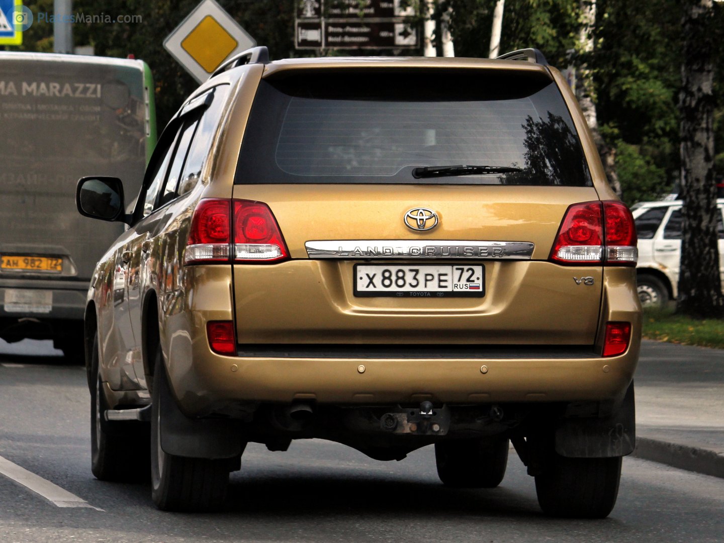 х 883 ре 72, Toyota Land Cruiser 200 (J200), 2007–2011